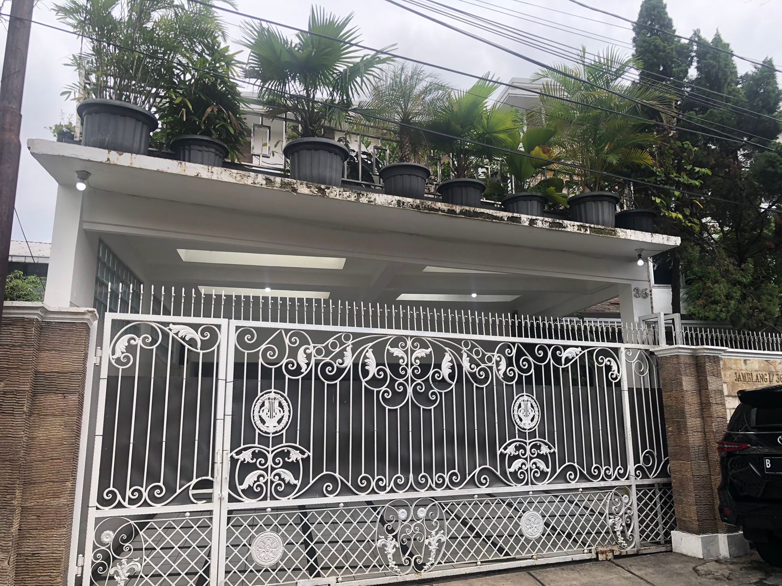 Rumah Mewah Area Jatipadang, 90 Meter Ke Pejaten Raya