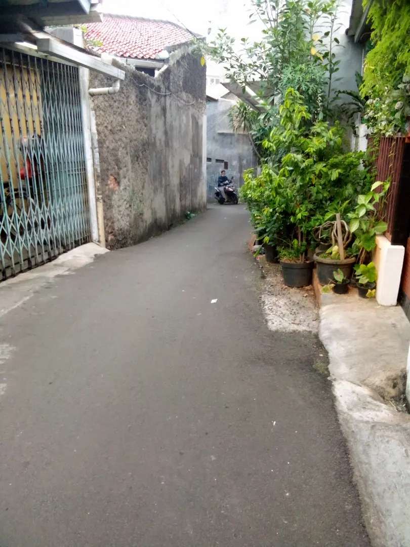 Rumah Masuk Gang Bisa Masuk Mobil 700 Meter Ke Jln Kemanggisan R