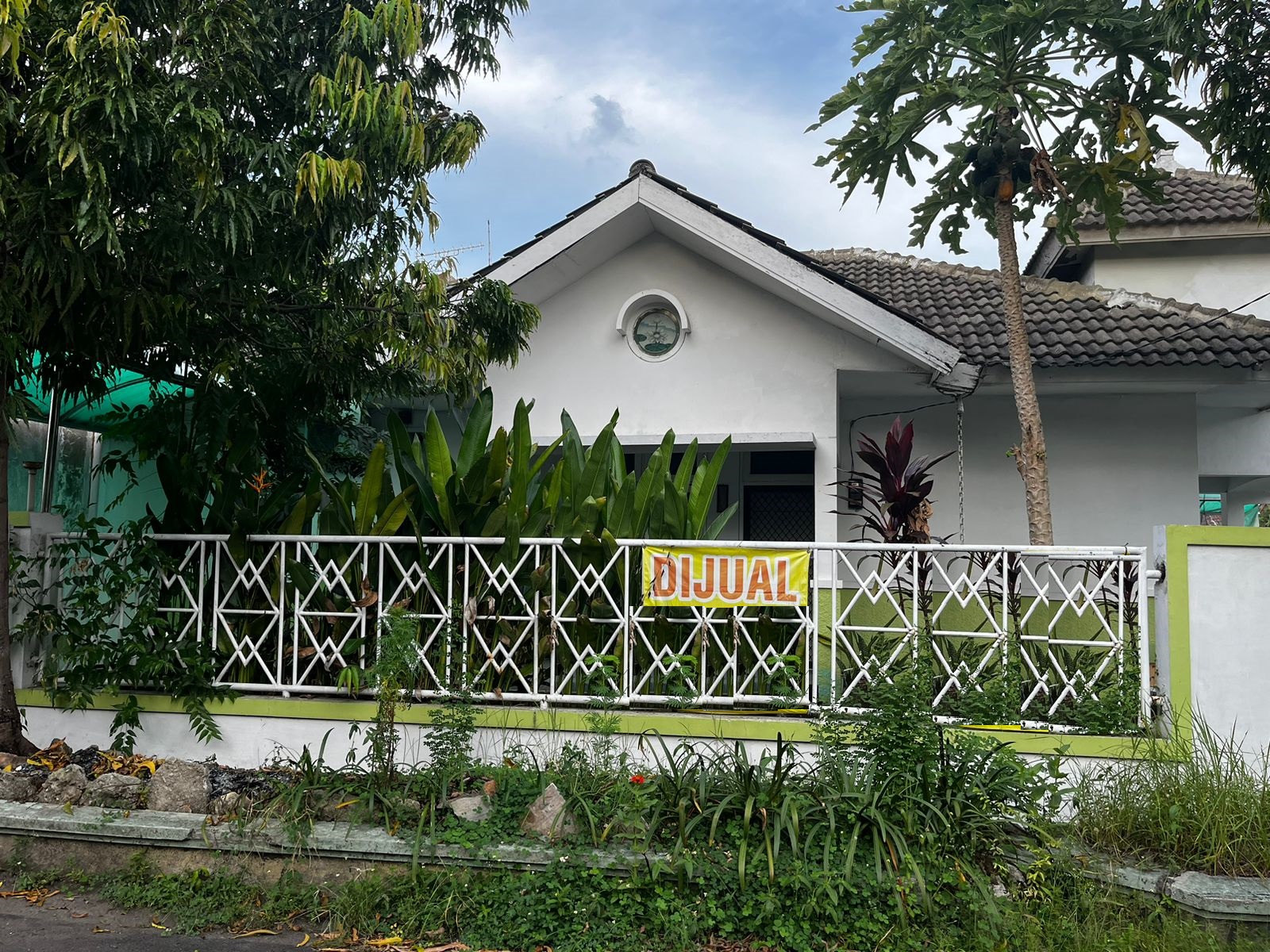 rumah dijual taman pondok indah surabaya