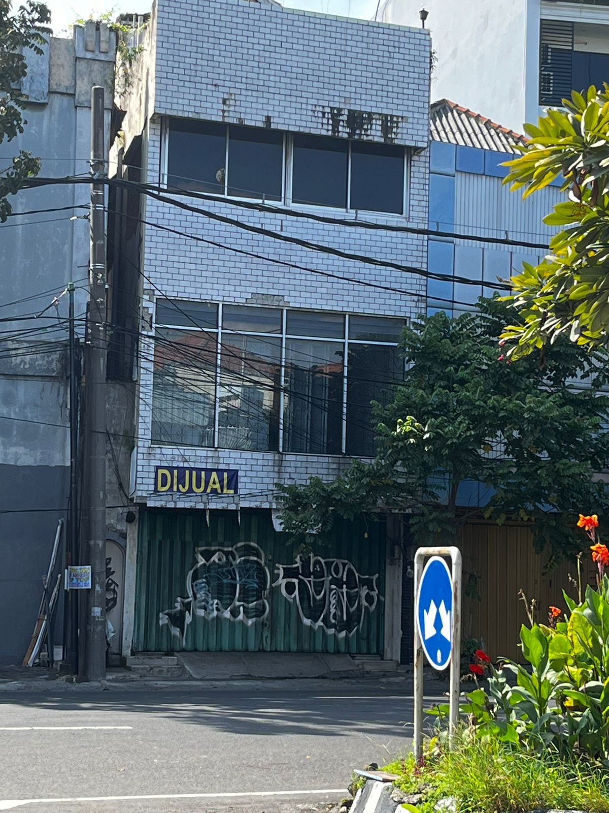 ruko disewakan jalan pahlawan surabaya