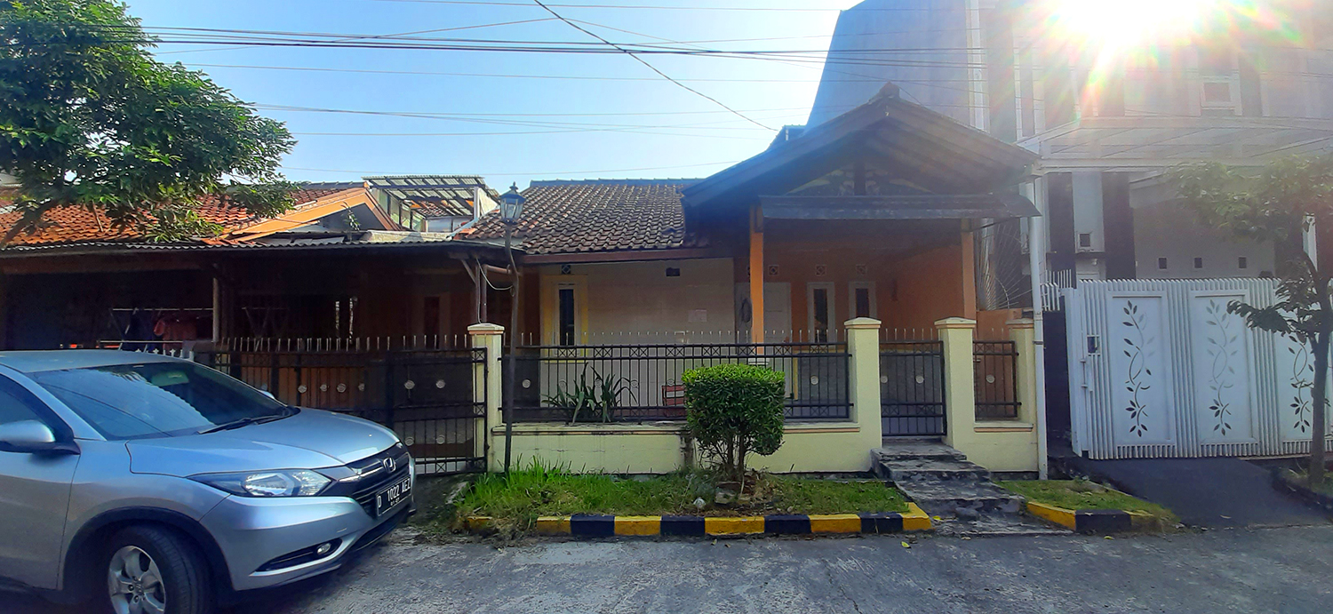 RUMAH SIAP HUNI DI ARCAMANIK BANDUNG