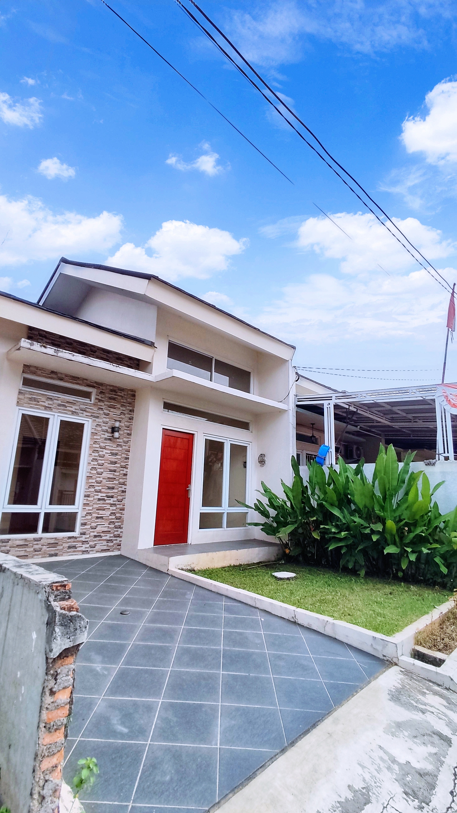 RUMAH SIAP HUNI MINIMALIS MODERN