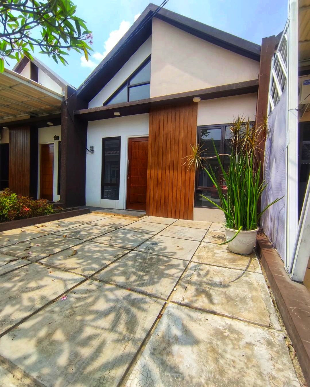 RUMAH SIAP HUNI MINIMALIS MODERN