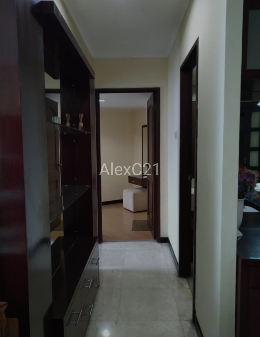 Dijual 3 Bedrooms Fully Furnished Bellagio Residence