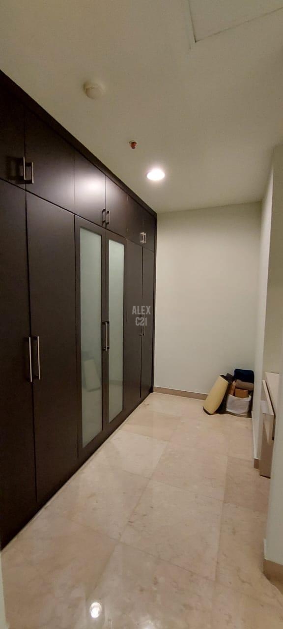 Dijual B U Apartemen Senayan Residences