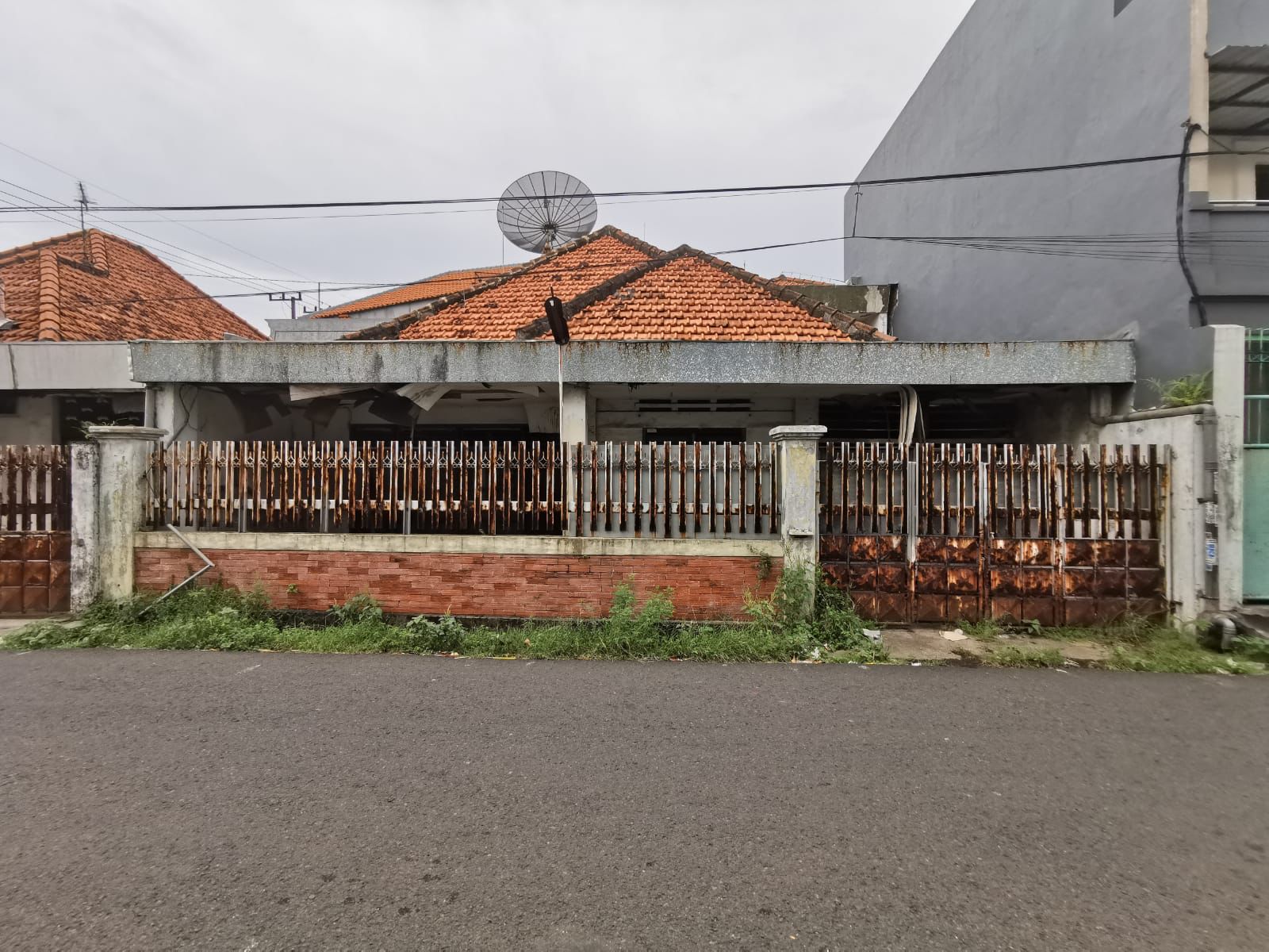 rumah dijual jalan rangkah surabaya