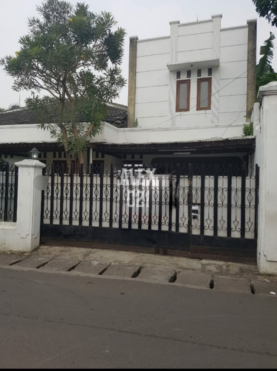 dijual rumah dicipete utara, jakarta selatan