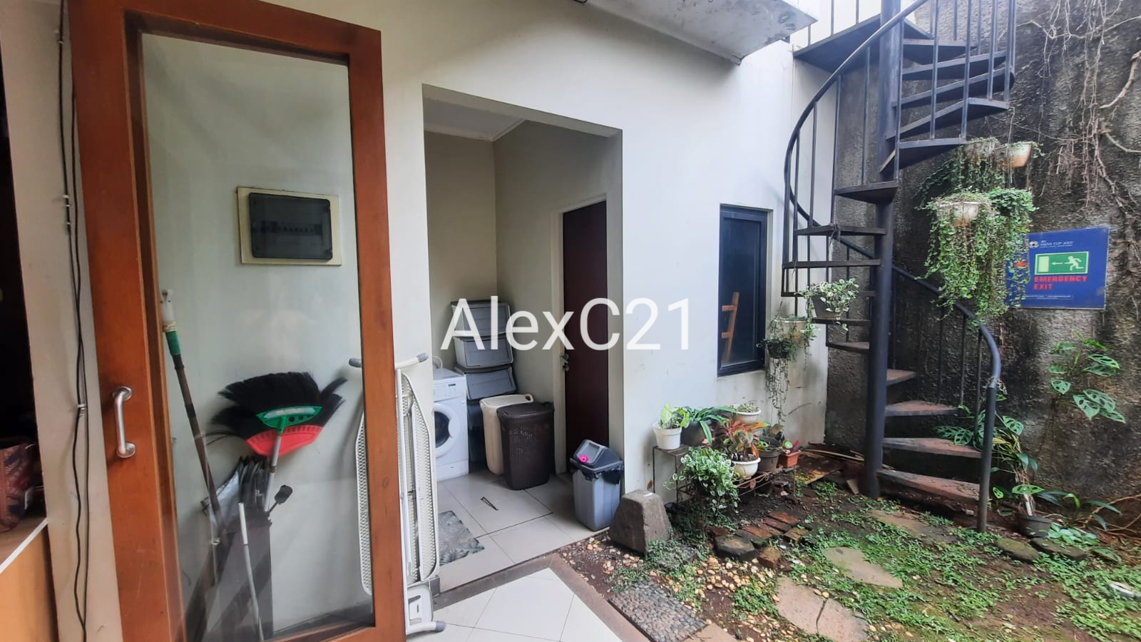 Dijual Rumah Cluster cantik di jl.Kahfi 1, Ciganjur, Jagakarsa,