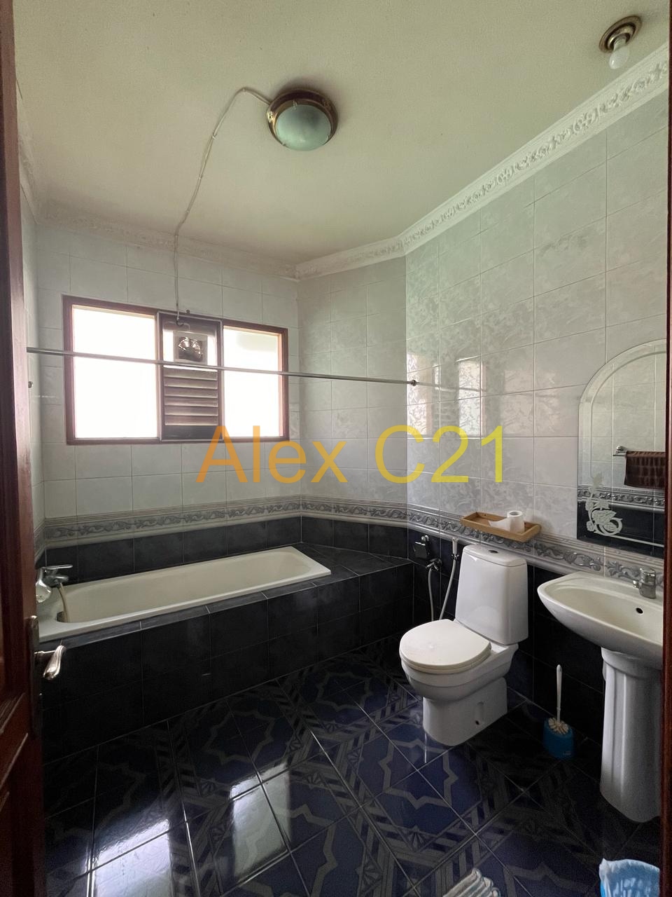 Dijual Rumah Mewah + Swimming pool di Ampera, Cilandak Timur