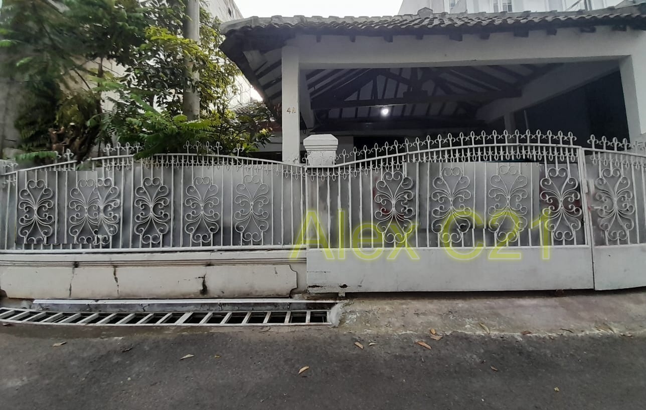 Dijual Rumah Strategis di Gandaria Selatan, Cilandak, Jaksel