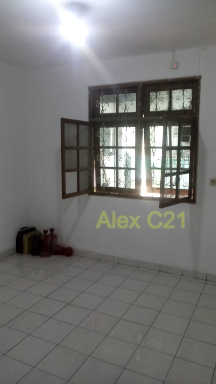 Dijual Rumah Strategis di Gandaria Selatan, Cilandak, Jaksel