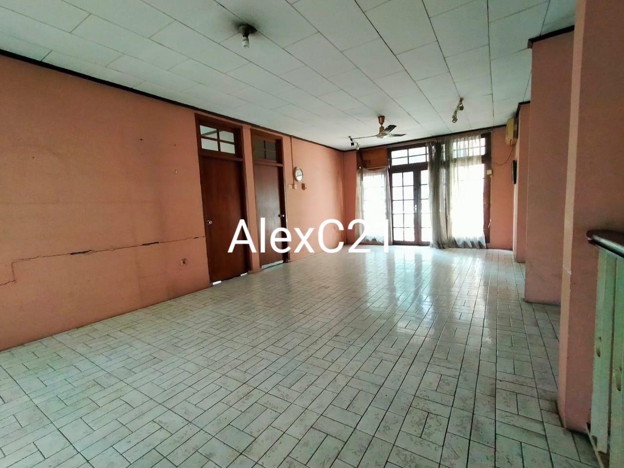 Dijual / Disewa Rumah Siap Huni (bisa utk kantor) Di Area Cipete