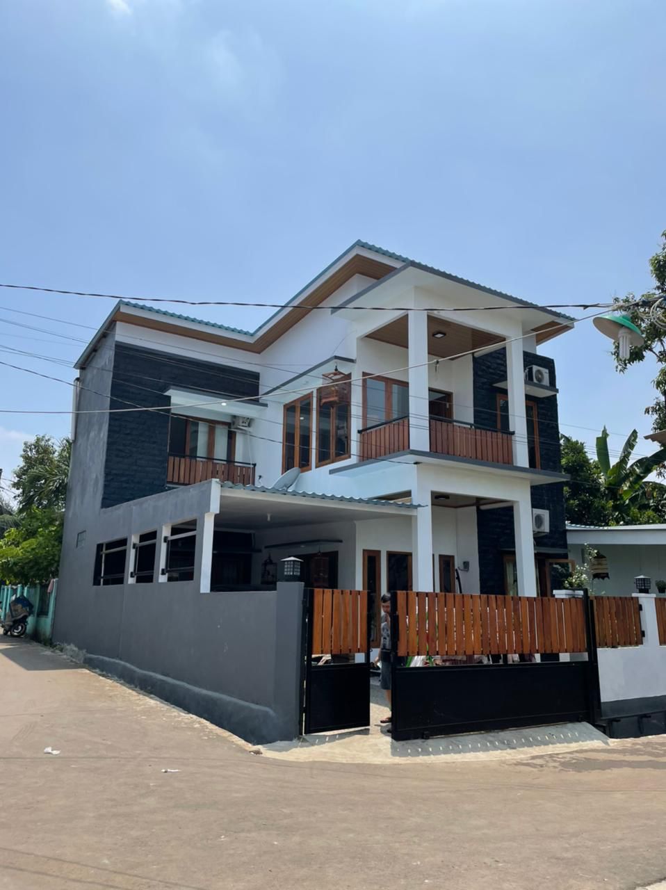 Rumah Modern Bintaro Area Strategis