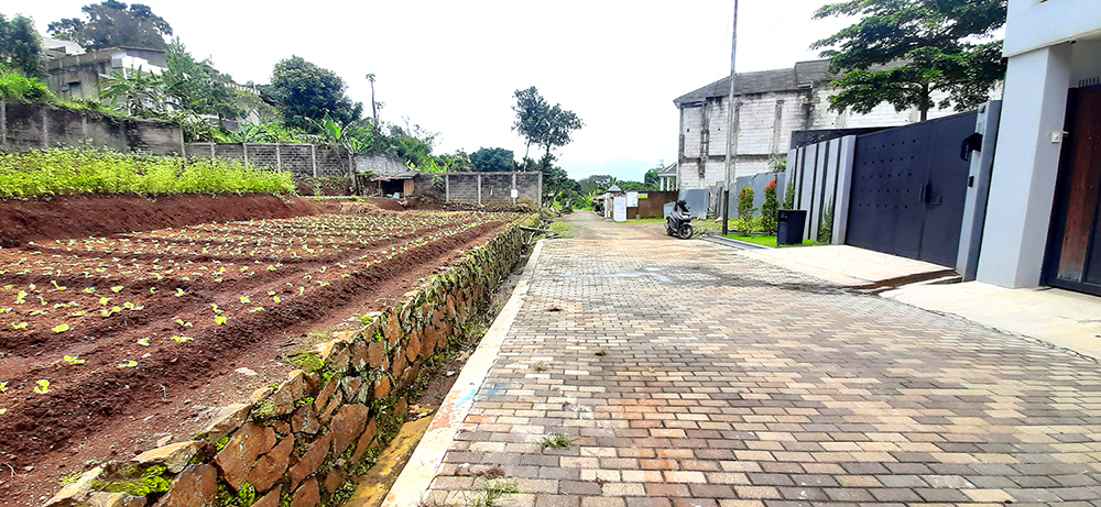 TANAH UNTUK RUMAH TINGGAL ATAU VILLA  DI SERSAN BAJURI BANDUNG