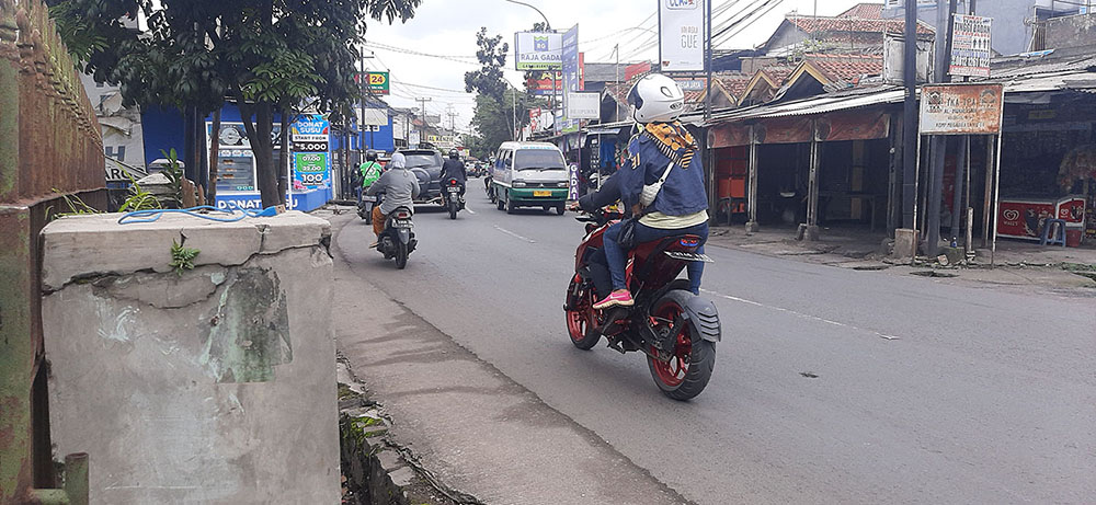 RUMAH HITUNG TANAH DI JALAN MARGACINTA KOTA BANDUNG