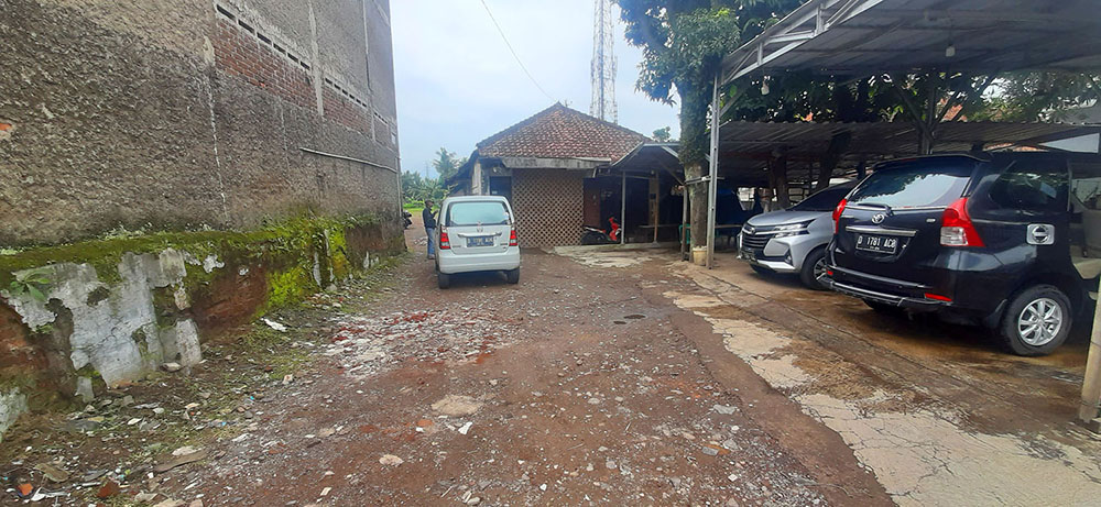 RUMAH HITUNG TANAH DI JALAN MARGACINTA KOTA BANDUNG