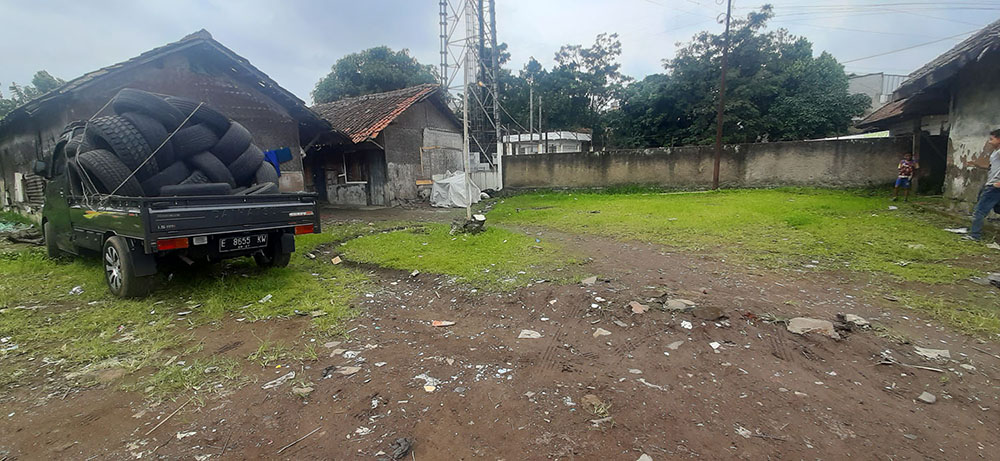 RUMAH HITUNG TANAH DI JALAN MARGACINTA KOTA BANDUNG