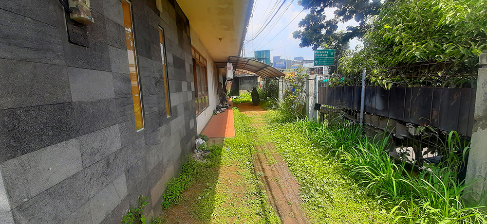 RUMAH HITUNG TANAH DI JALAN IR. H. JUANDA DAGO BANDUNG