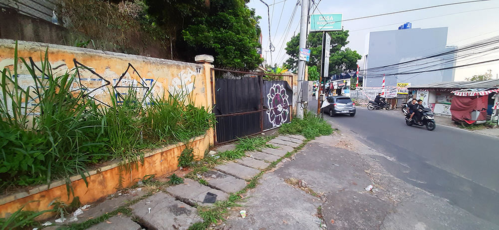 RUMAH HITUNG TANAH DI JALAN IR. H. JUANDA DAGO BANDUNG