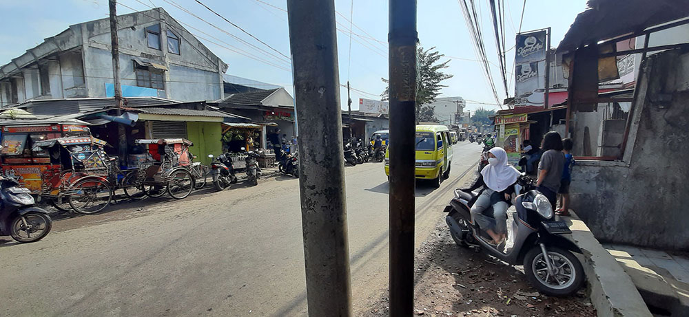 RUKO DUA LANTAI DI PASAR INDUK CARINGIN BANDUNG