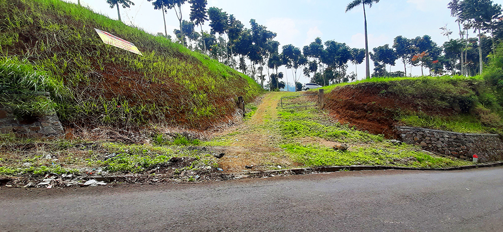 TANAH KOMERSIAL DI JALAN RAYA DAGO GIRI BANDUNG