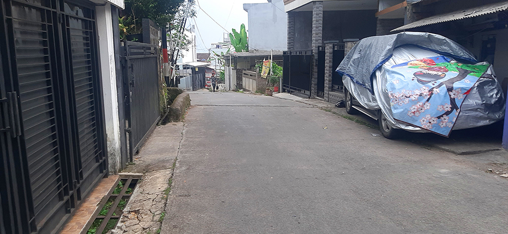 RUMAH MINIMALIS MODERN  VIEW KOTA BANDUNG DI JALAN JATIHANDAP