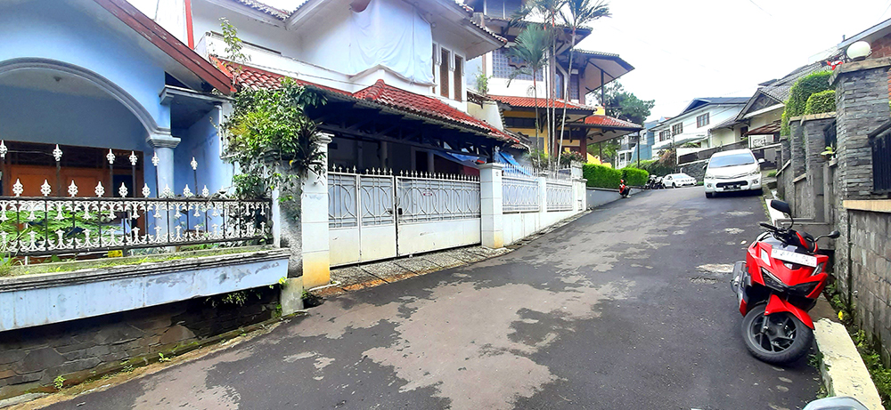 RUMAH DAN KOST-KOSTAN DI TUBAGUS ISMAIL DAGO BANDUNG