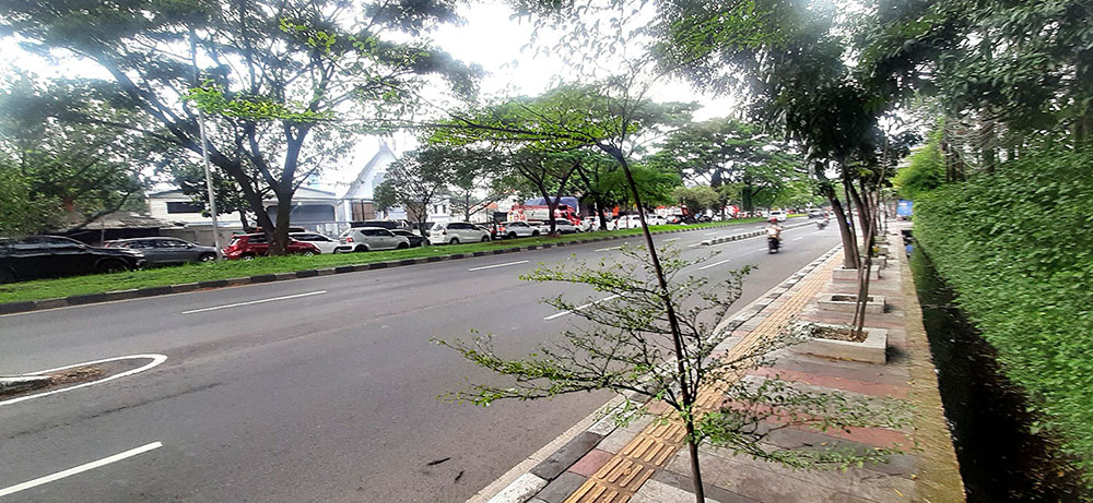 TANAH 1,5 HEKTAR DAN GEDUNG 3 LANTAI DI. JL. SOEKARNO HATTA BDG