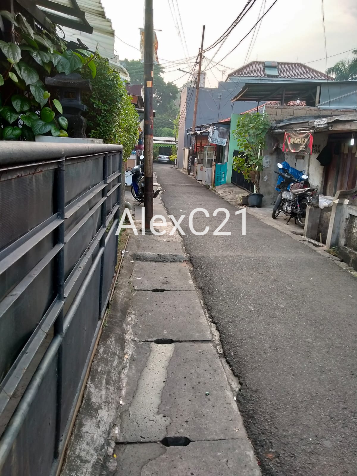 Dijual rumah bebas banjir di Kebayoran Lama, Grogol Utara