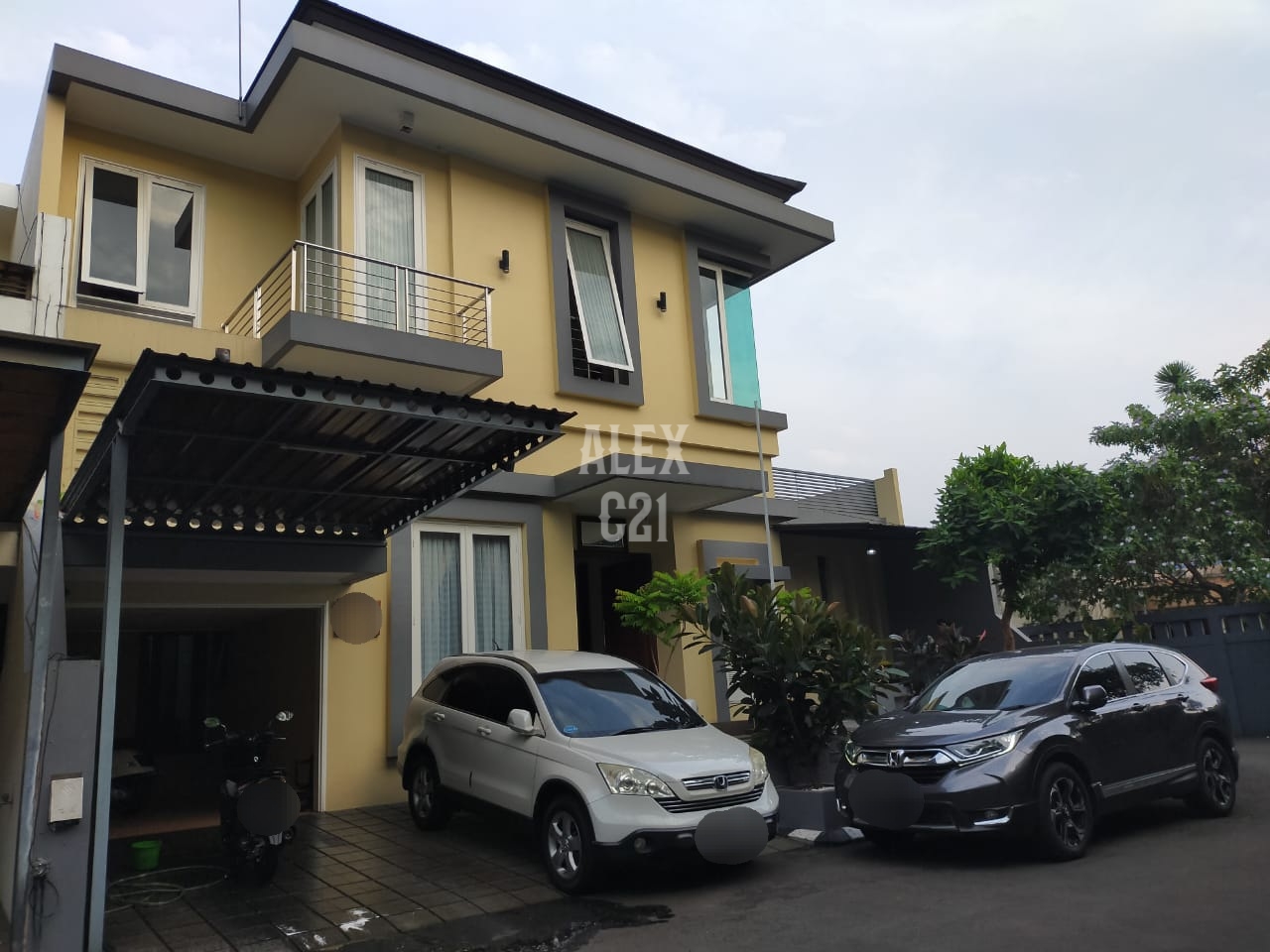 Di jual BU rumah town house pejaten barat