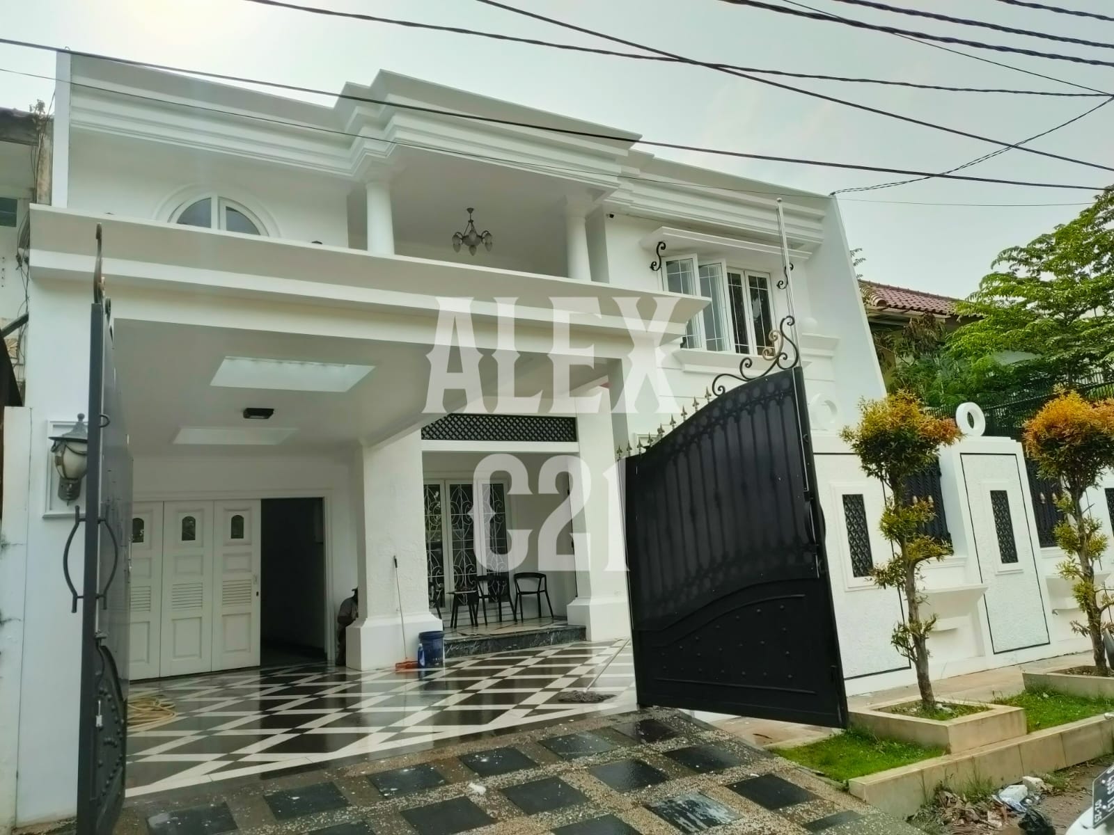 Dijual RUMAH ERAMAS 2000 + FULL FURNISHED