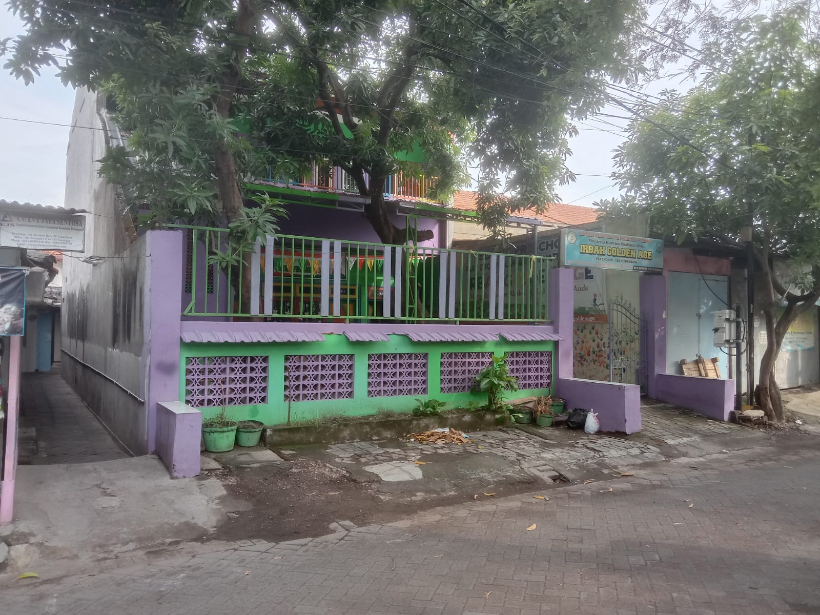 rumah disewakan jalan petemon surabaya