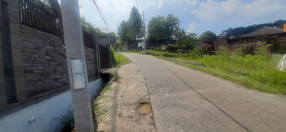 TANAH UNTUK HUNIAN ATAU KOMERSIAL DI JATIHANDAP BANDUNG