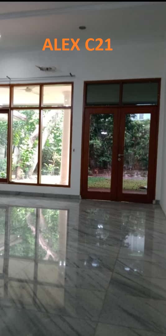 Dijual rumah megah classic di cilandak B U