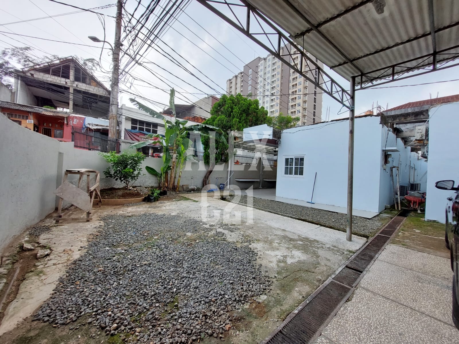 Dijual Rumah Kost + Ruang Usaha Cafe diperdatam, Jakarta Selatan