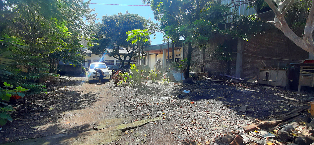 RUMAH DAN GUDANG HITUNG TANAH DI JALAN RAYA BOJONGSOANG BANDUNG