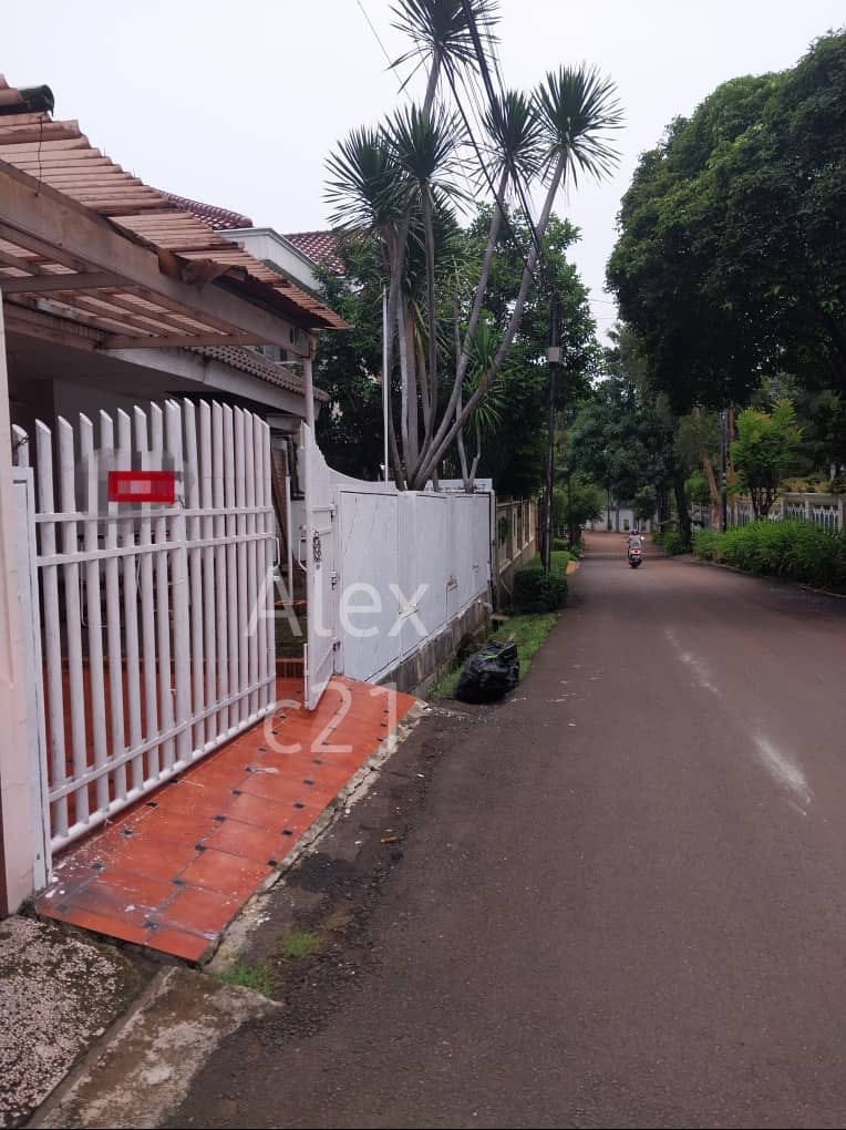 dijual rumah di cirendeu, lebak bulus, jakarta selatan