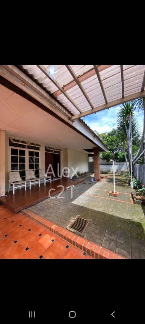 dijual rumah di cirendeu, lebak bulus, jakarta selatan