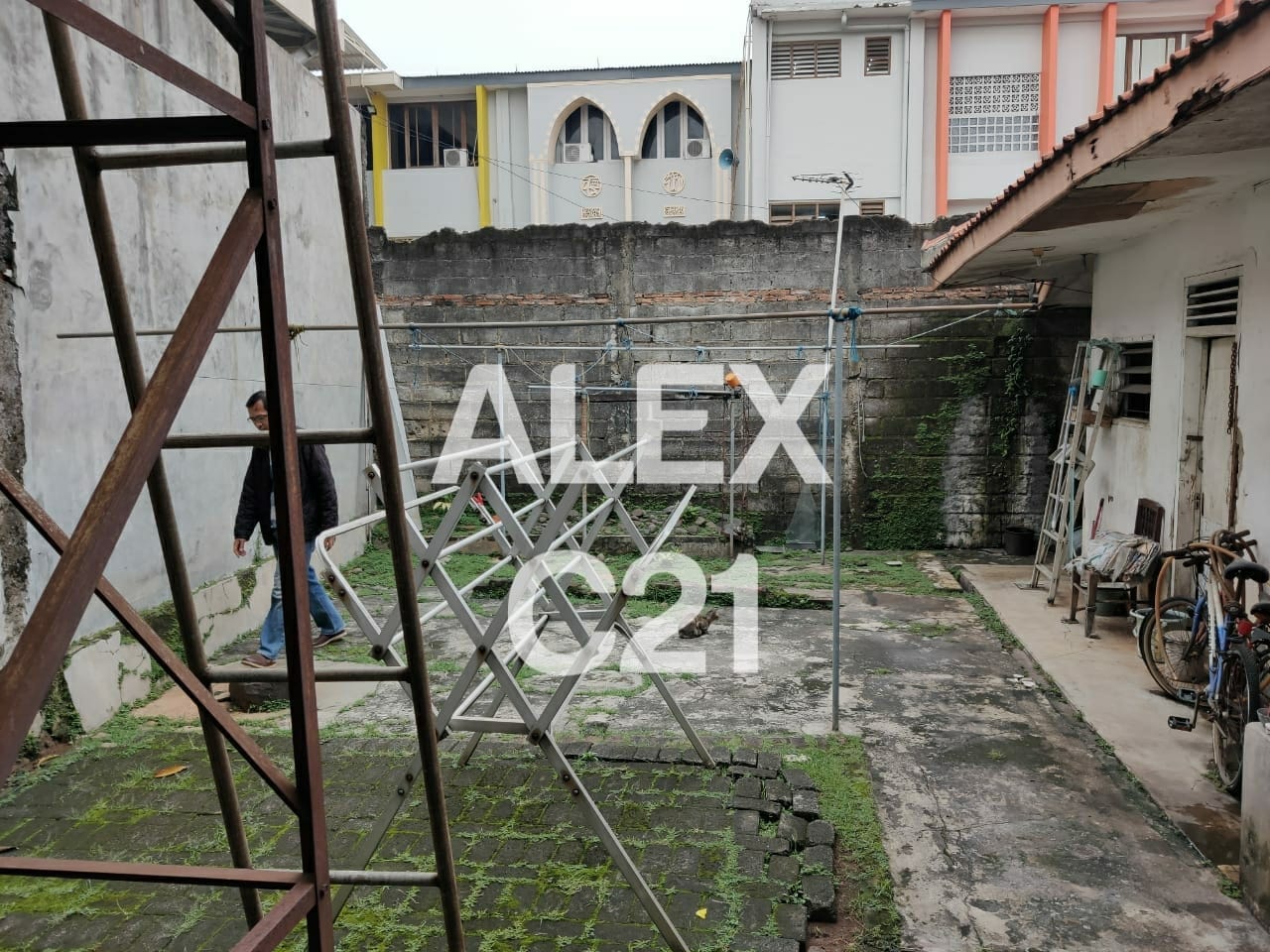dijual rumah B U dipondok pinang Dekat DEPLU, Jakarta Selatan