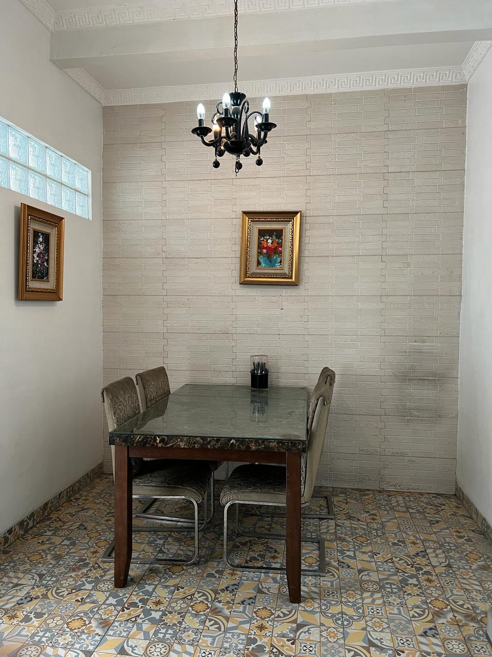 Rumah dijual cepat semi furnished di Buahbatu Regency Bandung