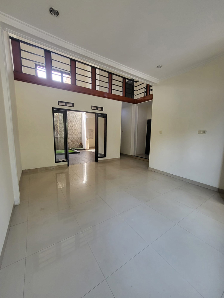 RUMAH MINIMALIS MODERN DUA LANTAI DI DE MARRAKESH BANDUNG