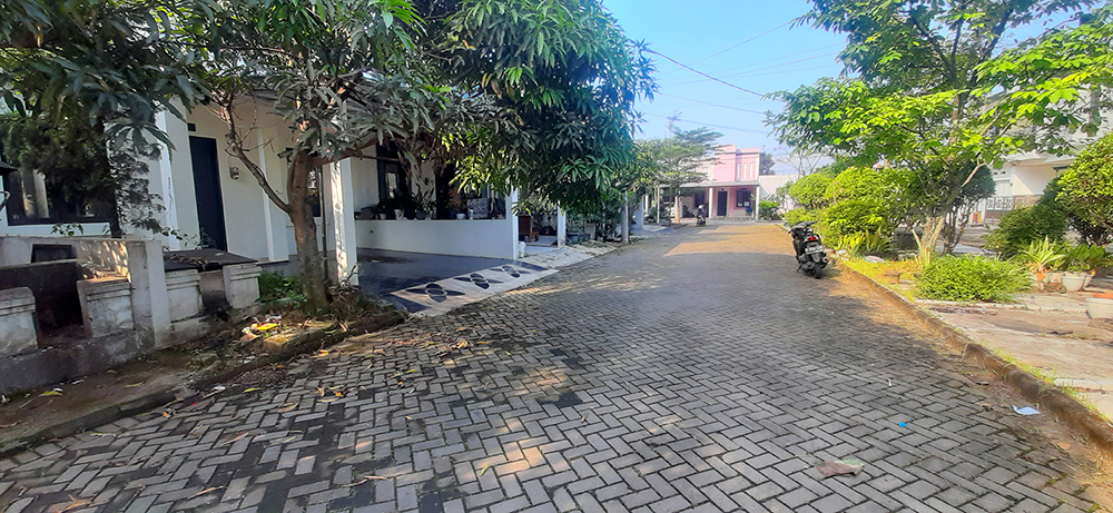 RUMAH MINIMALIS MODERN DUA LANTAI DI DE MARRAKESH BANDUNG