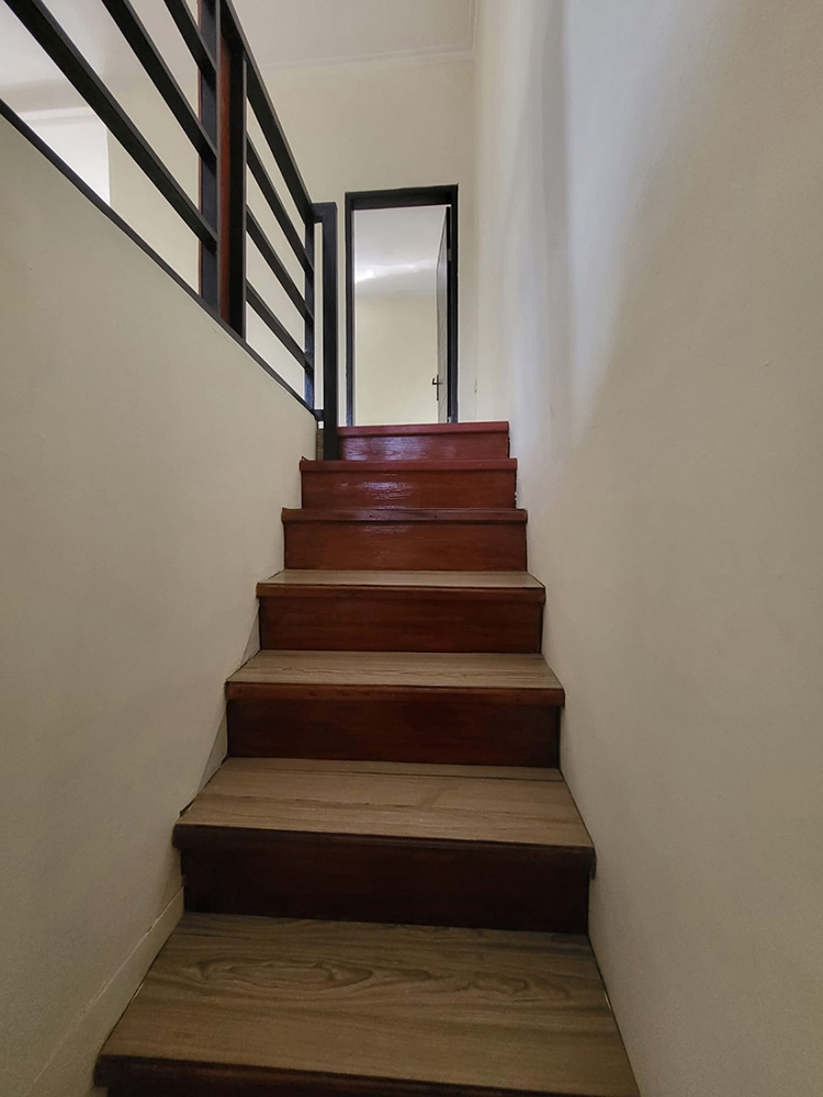 RUMAH MINIMALIS MODERN DUA LANTAI DI DE MARRAKESH BANDUNG