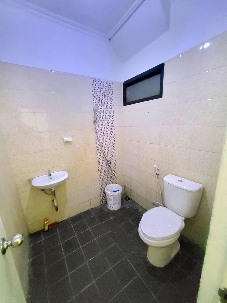 RUMAH MINIMALIS MODERN DUA LANTAI DI DE MARRAKESH BANDUNG