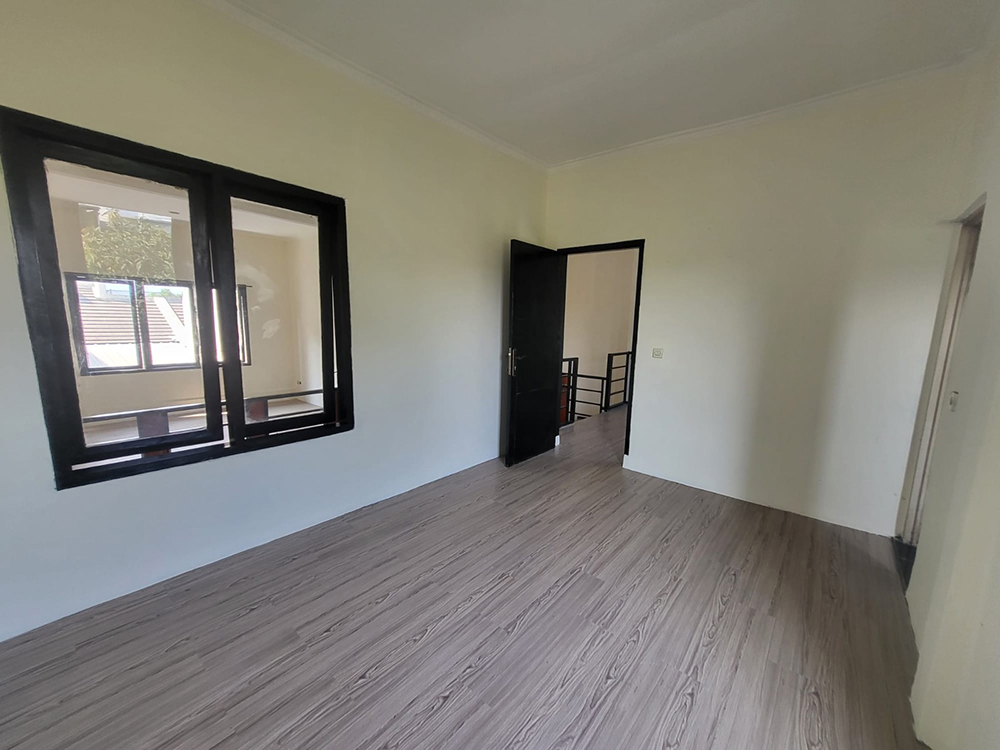 RUMAH MINIMALIS MODERN DUA LANTAI DI DE MARRAKESH BANDUNG