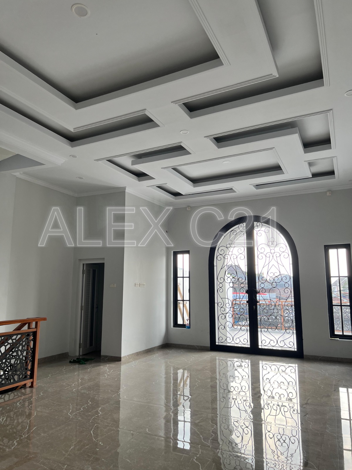 Dijual Ruko elegan Classic 3.5 lt, Jagakarsa, Ciganjur, Jakarta