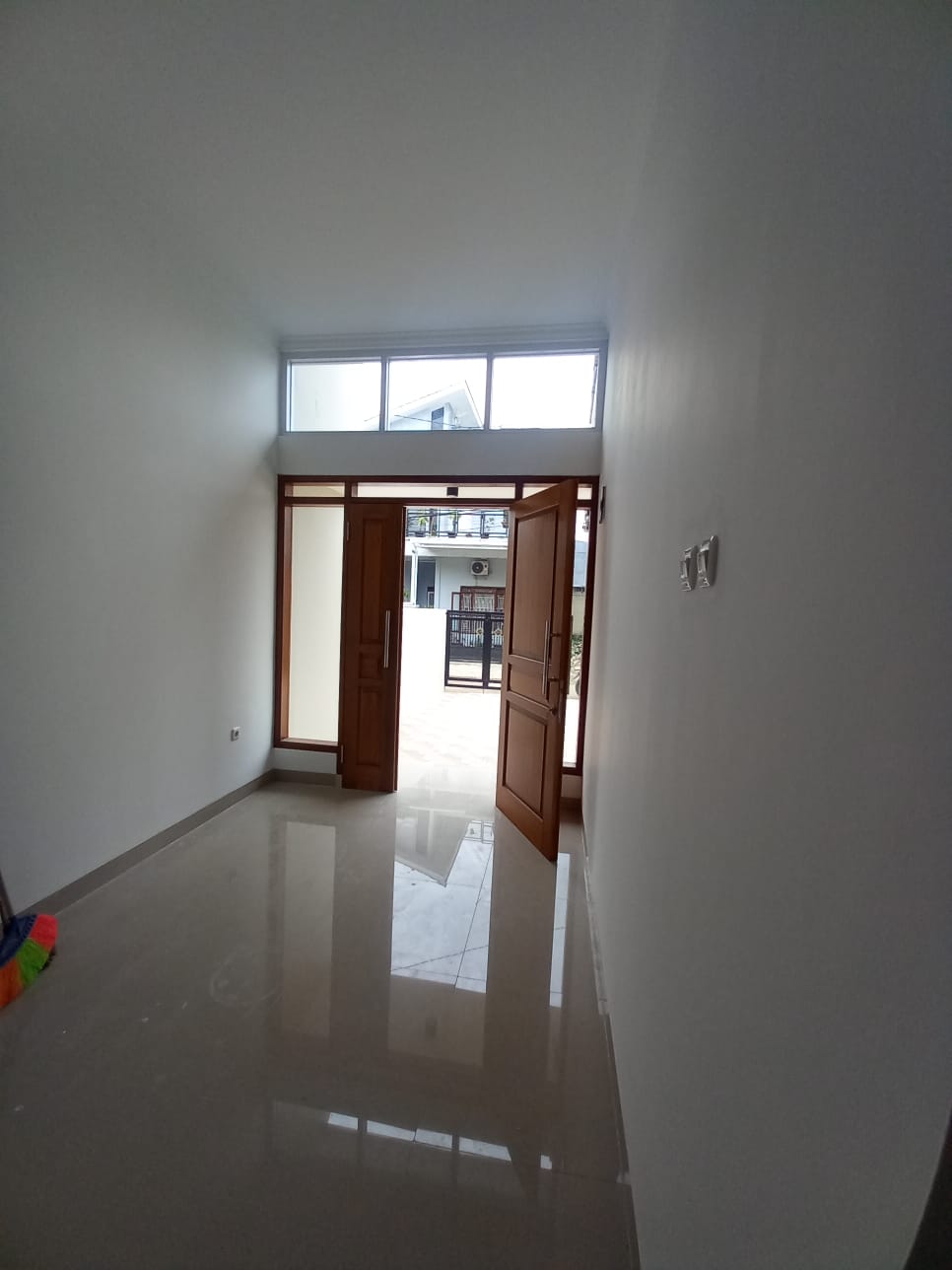 Dijual rumah indent 500jutaan jarang ada di Cisaranten Kulon