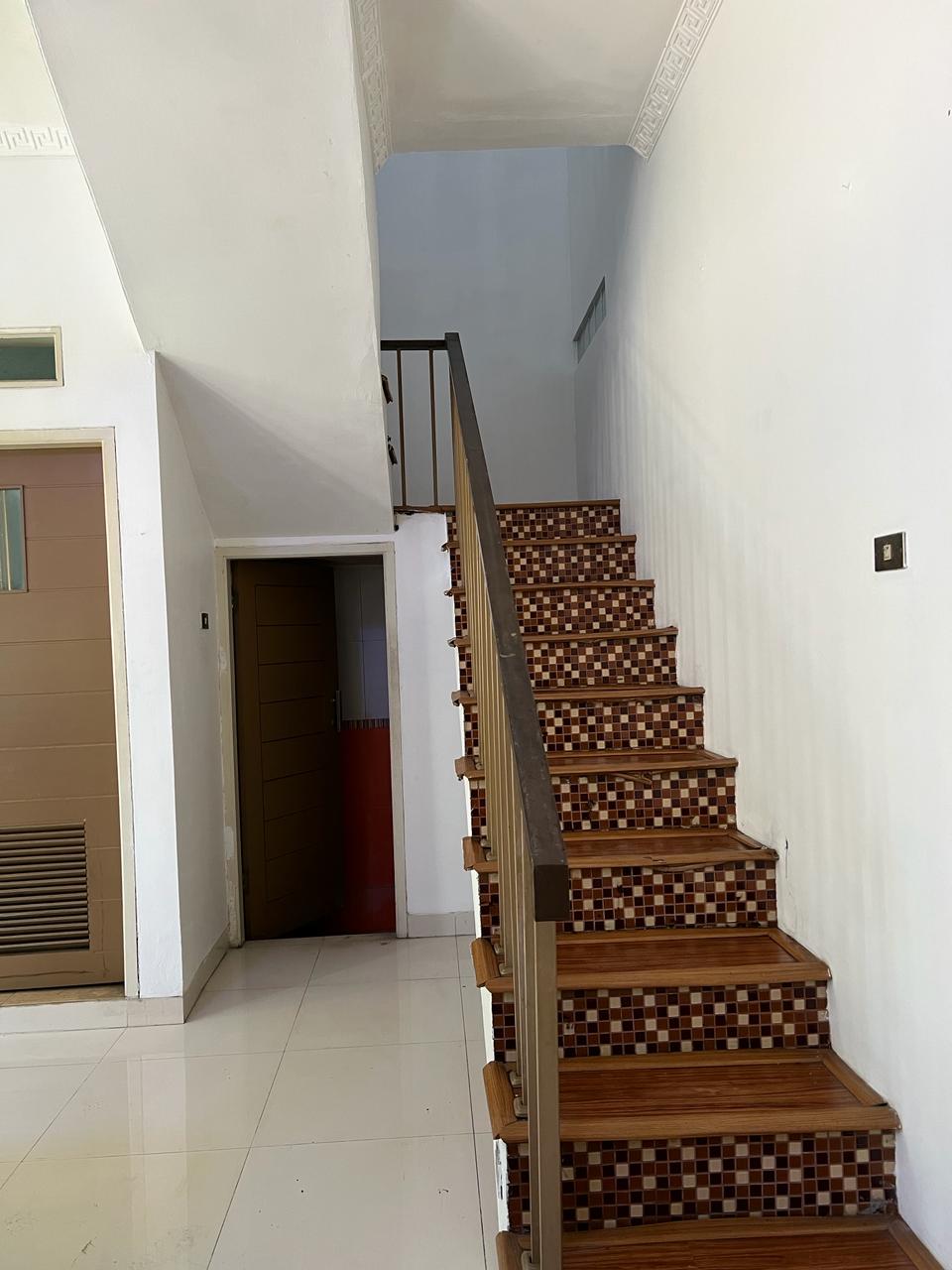 Rumah dijual cepat semi furnished di Buahbatu Regency Bandung