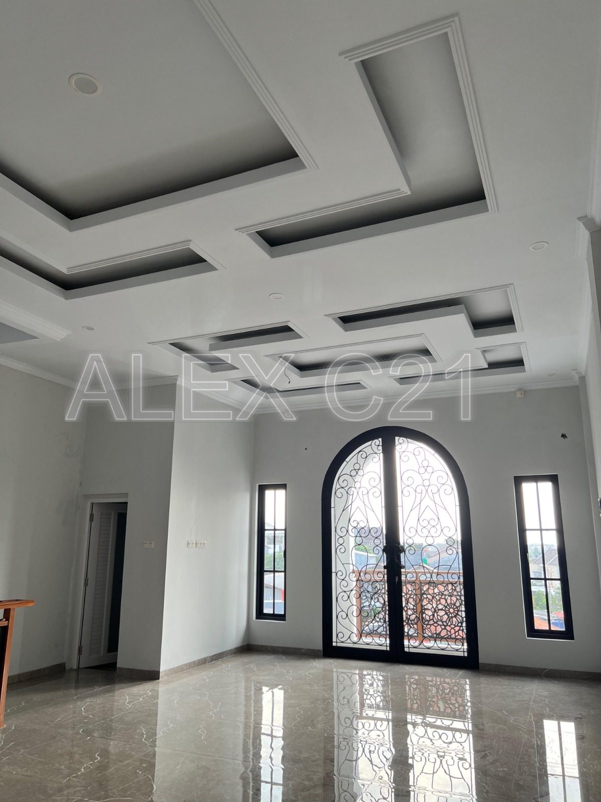 Dijual Ruko elegan Classic 3.5 lt, Jagakarsa, Ciganjur, Jakarta