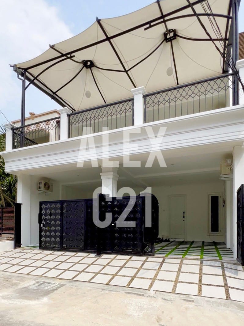 DIJUAL RUMAH MEWAH BARU DI PONDOK INDAH JAKARTA SELATAN